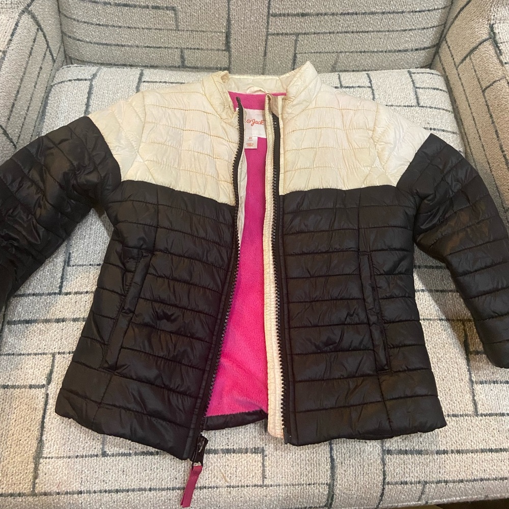 Cat & Jack Girls Black and White Puffer Jacket Size 2T